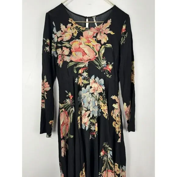 Free People SMALL First Kiss Black Garden Print - Picture 3 of 6